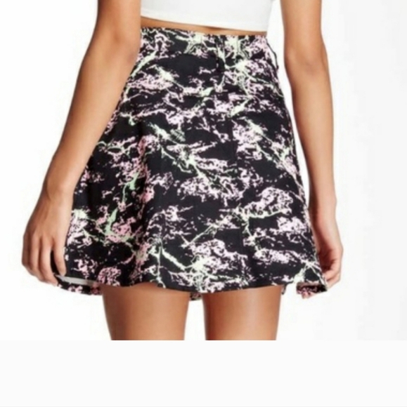 Love Moschino Splatter Skirt - Picture 2 of 4